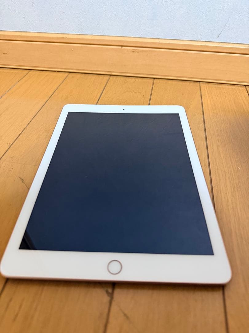 iPad 第6世代 32GB Wi-Fiモデル / セルラーモデル