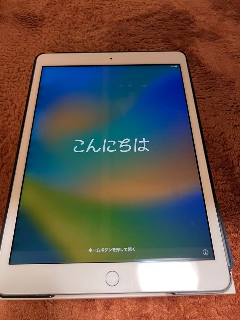 iPad (第8世代) 32GB MYLA 2J/A
