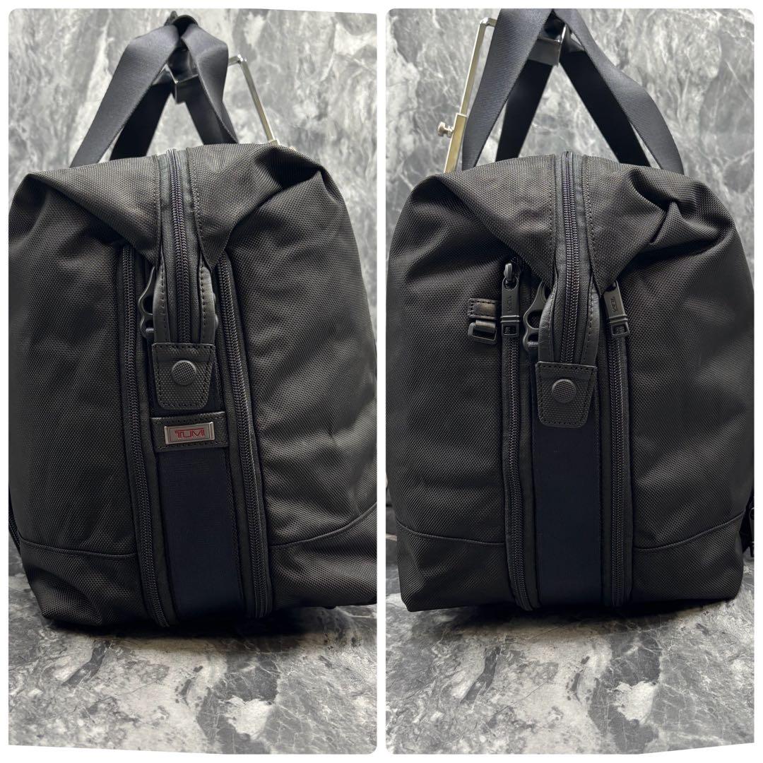 ひろろ ✨TUMI ボストンバッグ　ダブル エクスパンション サチェル