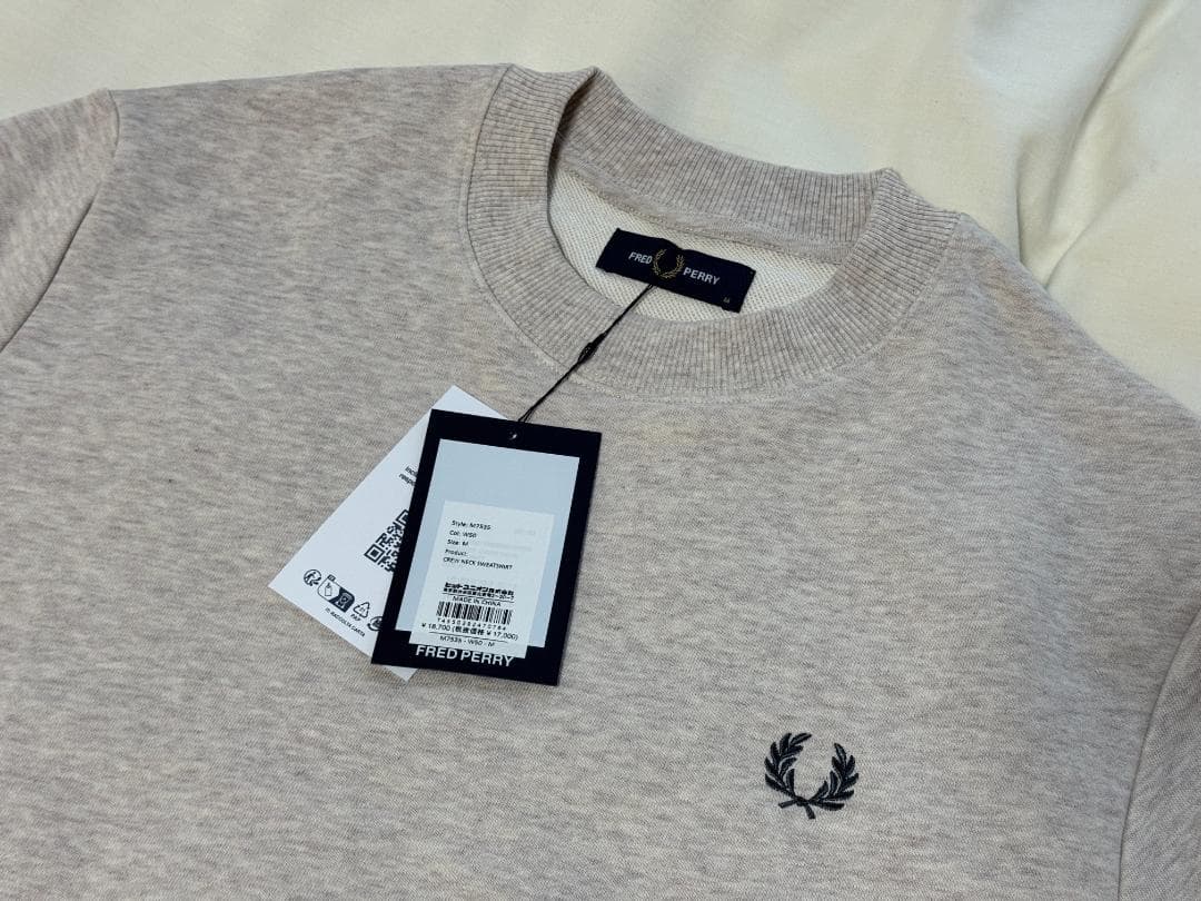 ★FRED PERRY フレッドペリー クルーネック スウェット M7535 ★