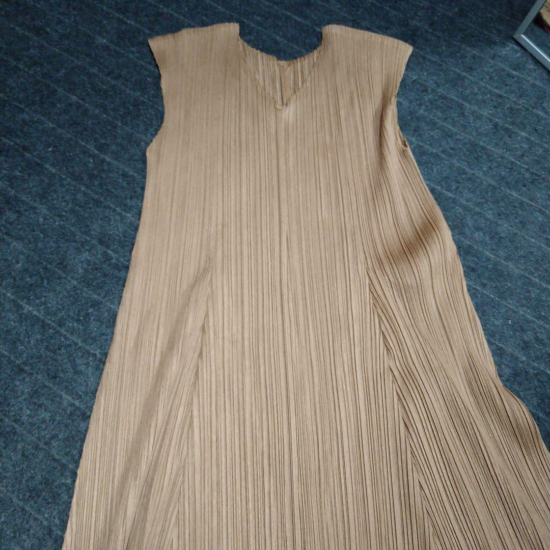 プリーツプリーズキャメルワンピ風チュニックサイズ3