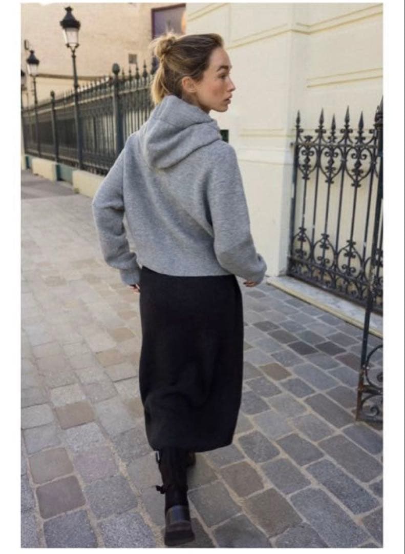 完売品⭐︎ZARA コントラストドローストリングフーディ S ミディアムグレー