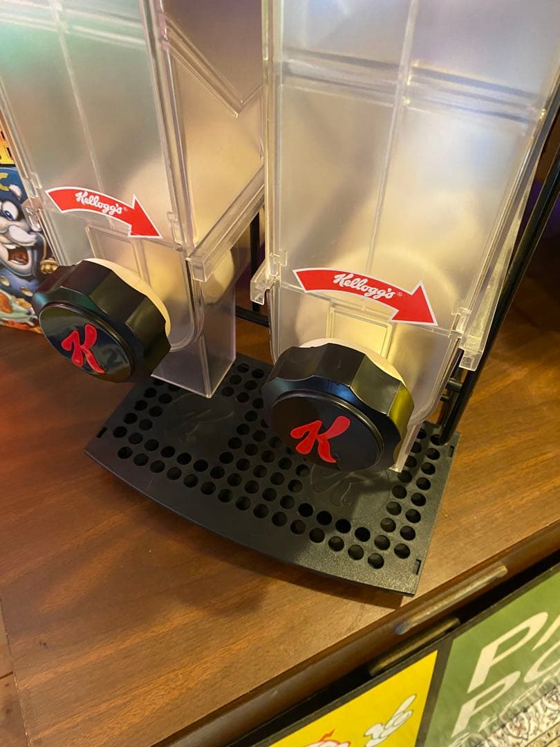 激レア！ケロッグ　シリアルディスペンサー　大容量　アメリカ　ホテル　業務用