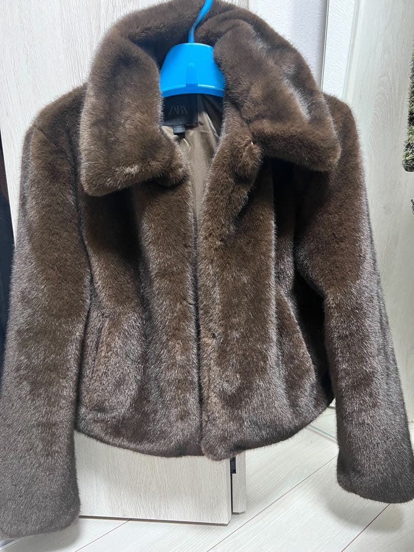 ZARA フェイクファートグルボタンショートコート Sサイズ