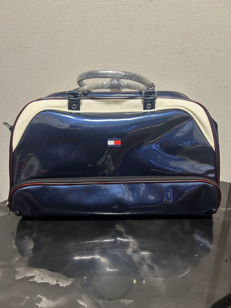 トミーヒルフィガー エナメルボストン　新品未使用品