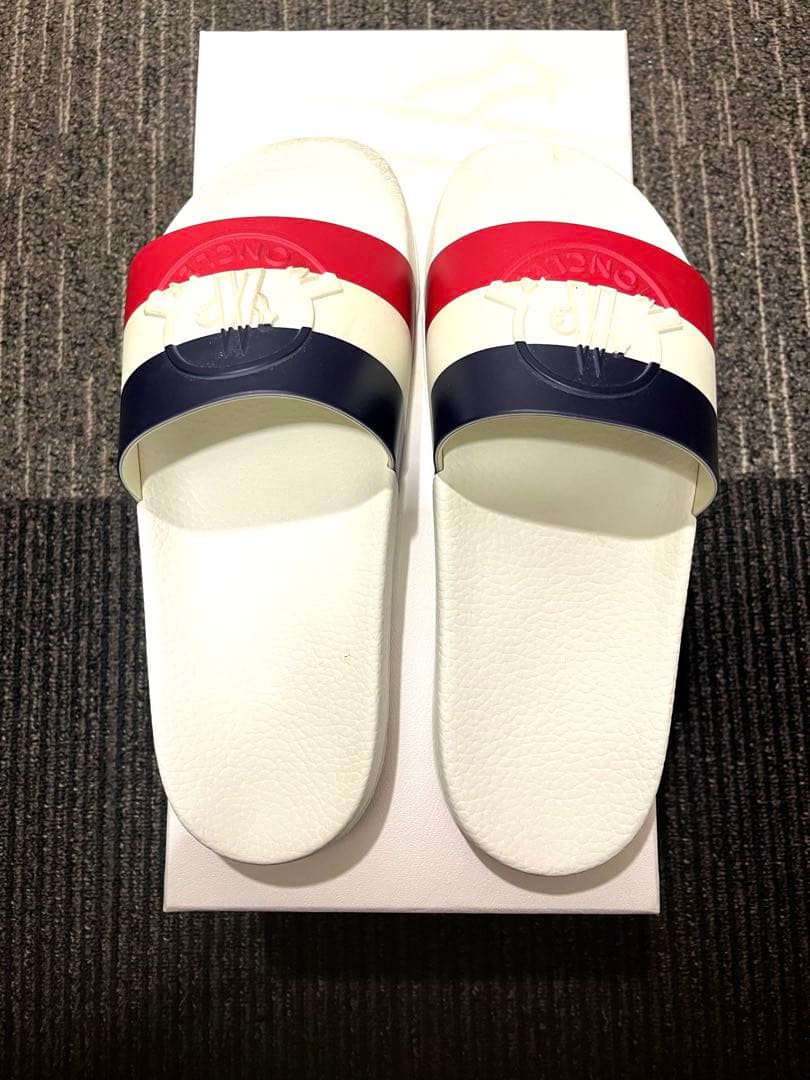 MONCLER トリコロール Basileサンダル 専用袋付き 41 ホワイト