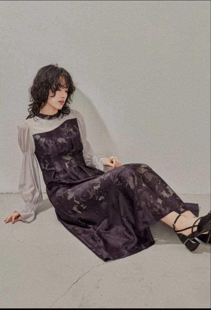 【超美品】アシンメトリータックドレス niana Lサイズ 本日即日発送可能です