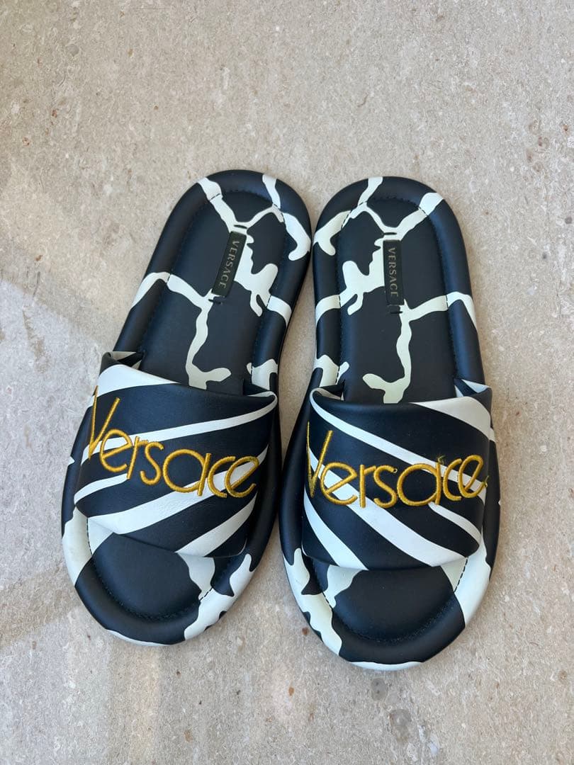 【美品】 VERSACE ヴェルサーチ　サンダル　ユニセックス