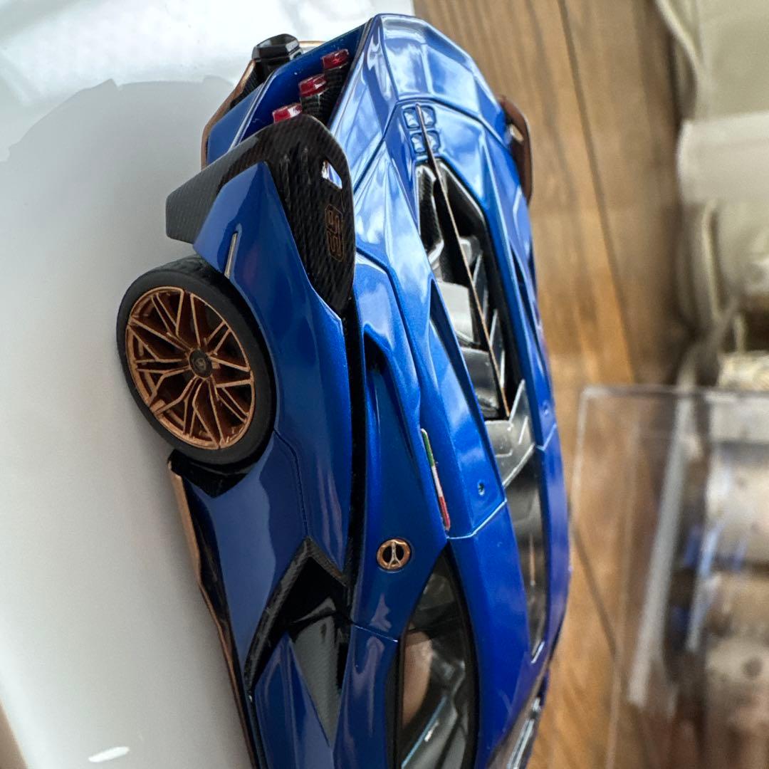 Makeup ミニカー Lamborghini Sian FKP 1/43
