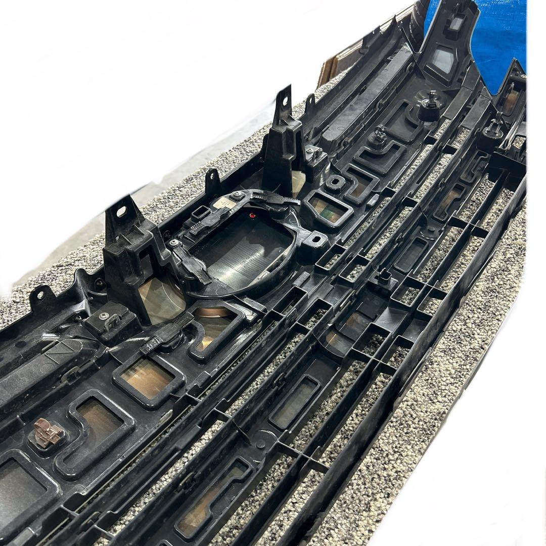 ヴェルファイア グリル