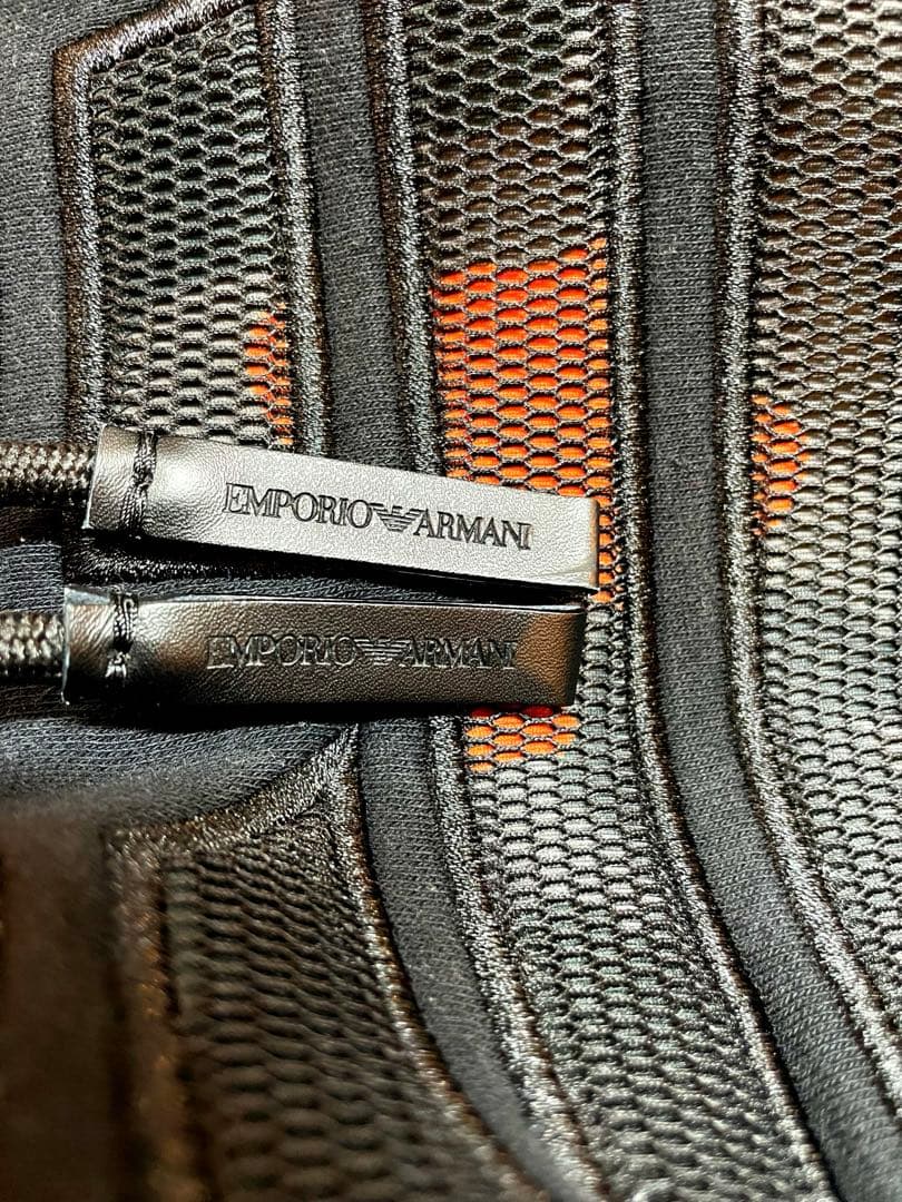 m*7様 EMPORIO ARMANI 黒トレーナー サイドジッパー XL レッ