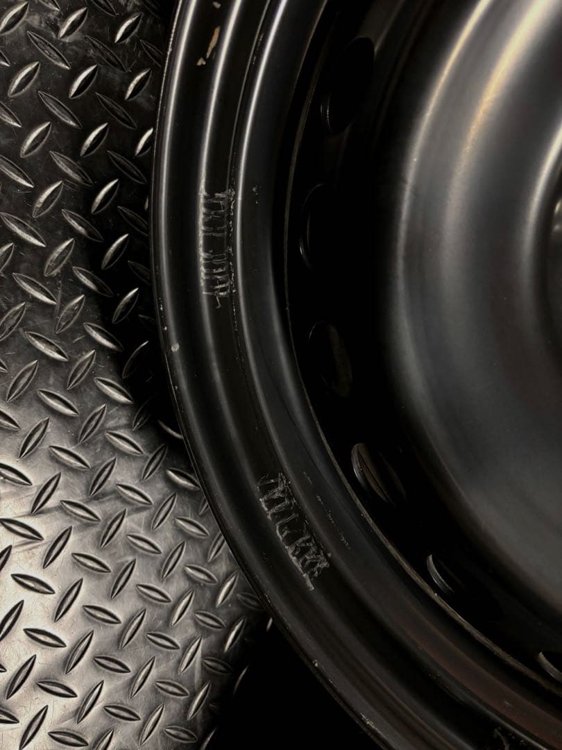 ◇送料込み◇ 17インチ　新型プリウス純正鉄ホイール4本