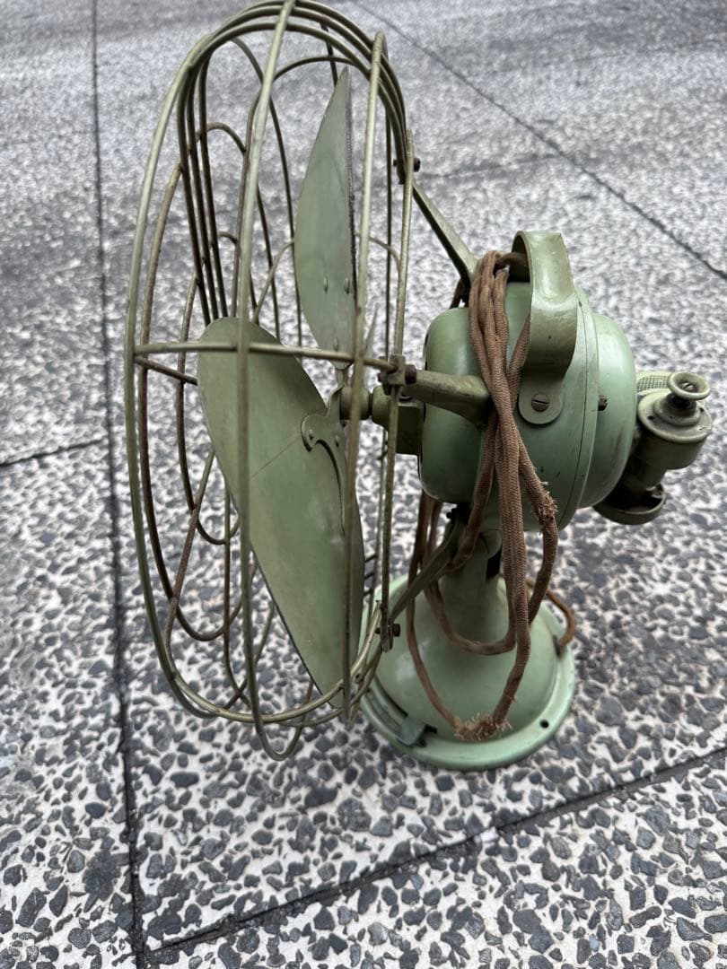 日*1様 三菱電機製の古い レトロ 卓上扇風機 グリーン 3枚羽アンティーク