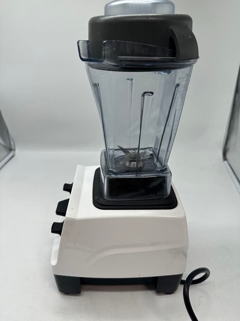 @ Vitamix バイタミックス　ミキサー　VM0202 ホワイト　付属品有り