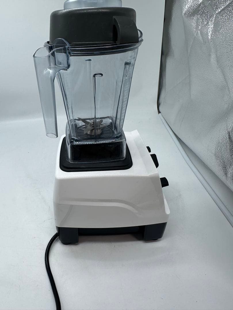 @ Vitamix バイタミックス　ミキサー　VM0202 ホワイト　付属品有り