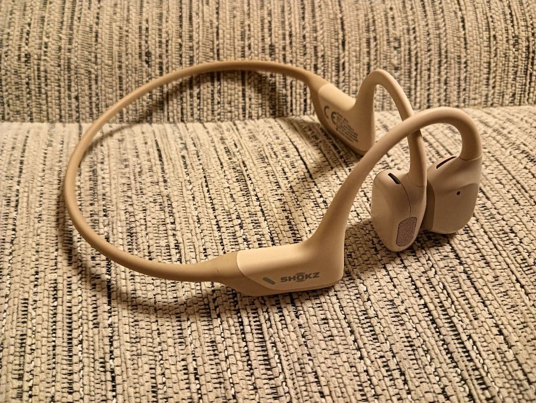 大幅値下げ！希少なベージュ色　SHOKZ S810 openrun pro