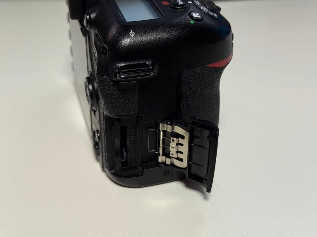 Nikon D7500 デジタル一眼レフカメラ & 単焦点・ズームレンズ