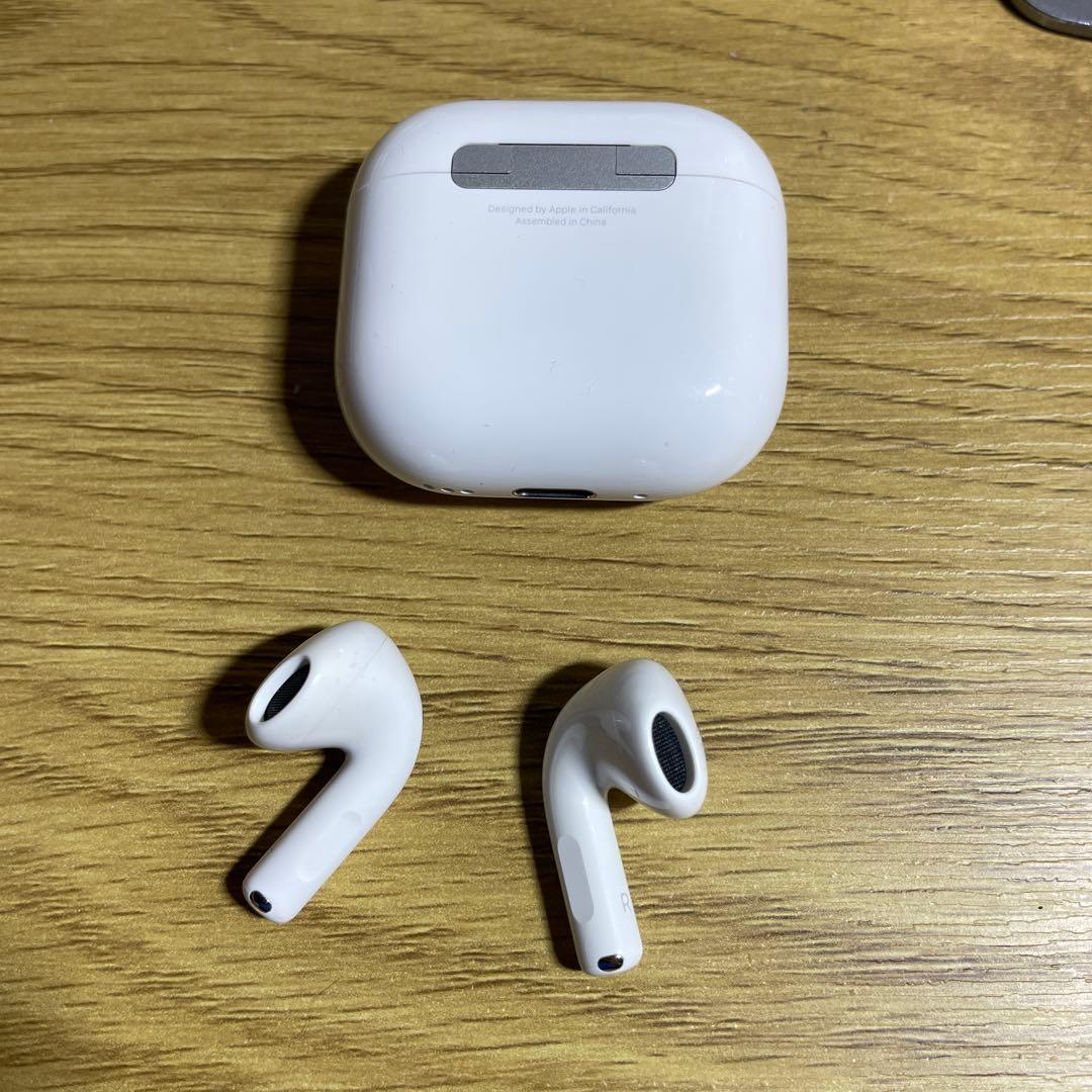 Apple Airpods 第4世代　ANC ノイズキャンセリング付き