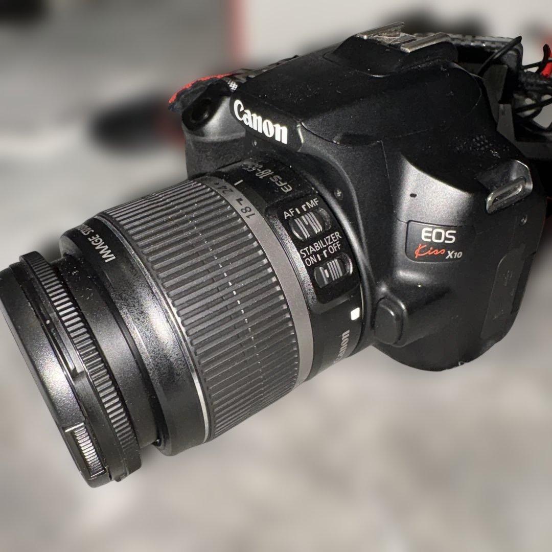 Canon EOS Kiss X10 本体と付属品