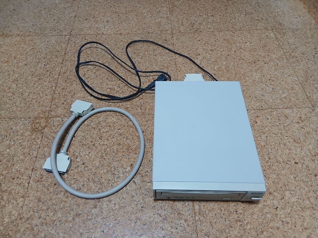 （ジャンク）アイ・オーデータ　CDRW－SX8220