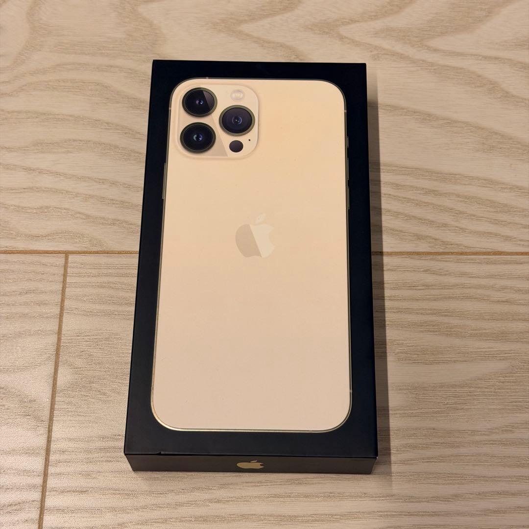 【週末限定値下げ】iPhone13ProMax 512GB ゴールド