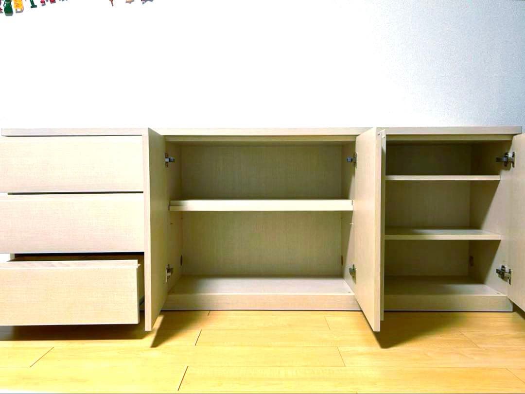 あき　※分解して発送します　KEYUKA リビングボード　送料込み