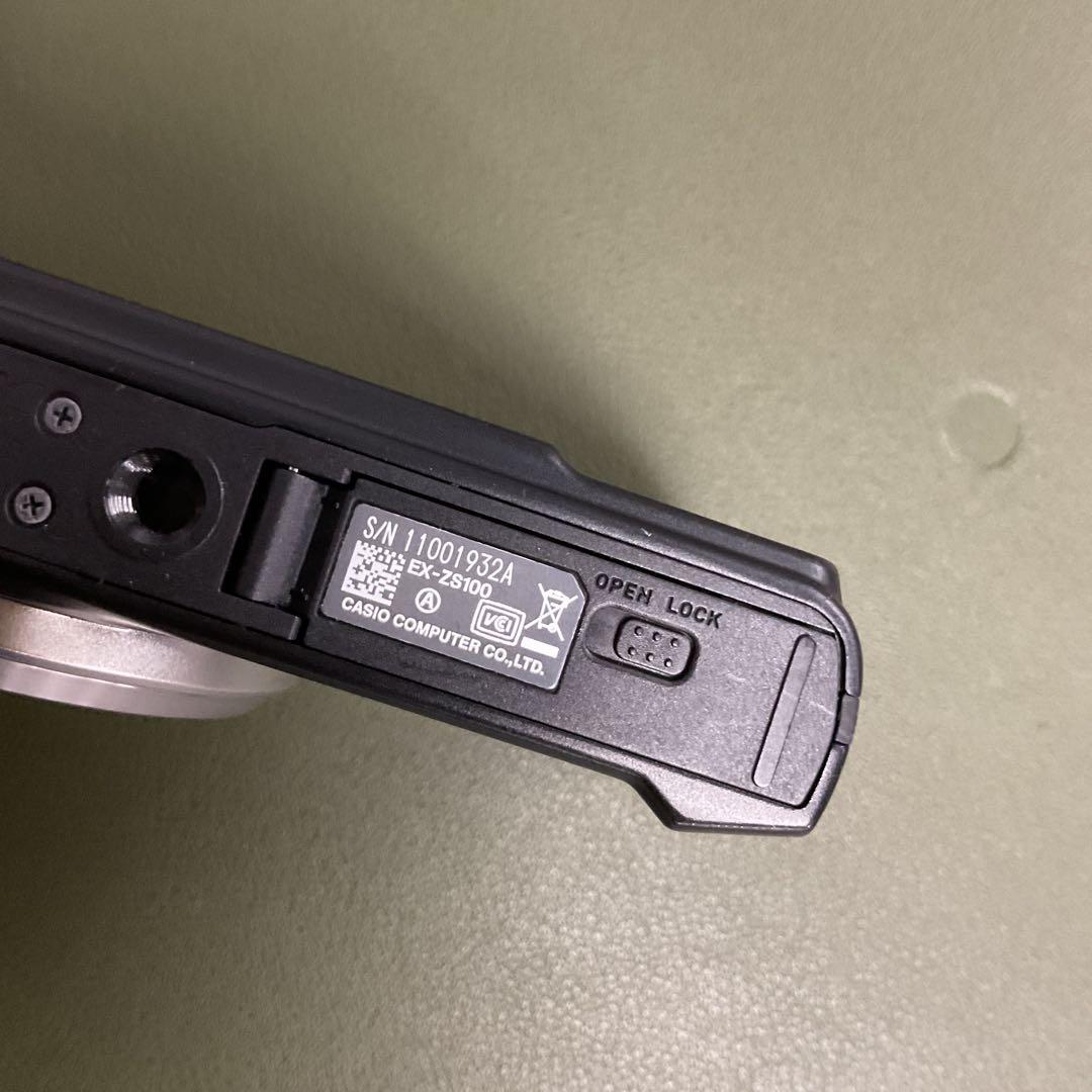 A6832 CASIO EXILIM EX-ZS100 デジタルカメラ