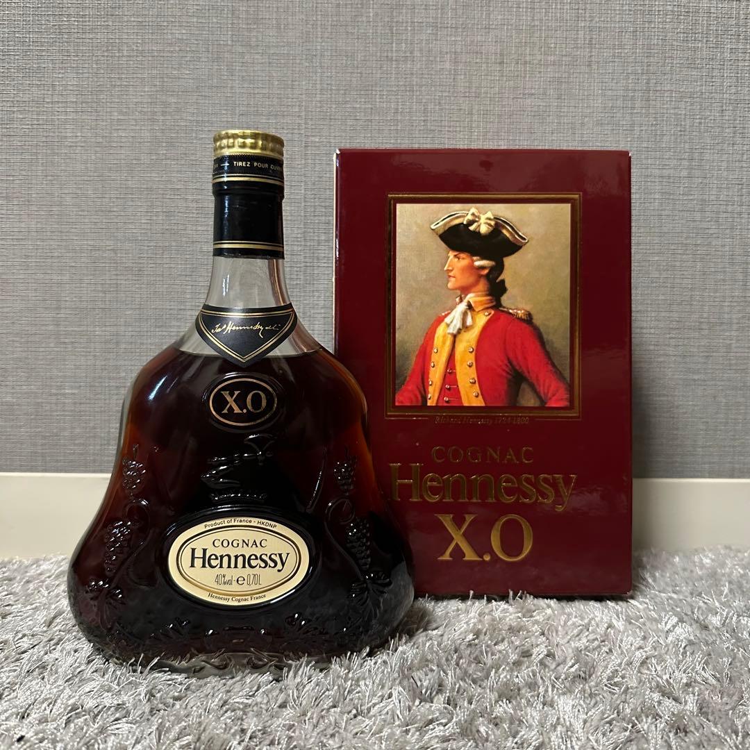 Hennessy XO コニャック 金キャップ箱入り 700ml クリアボトル