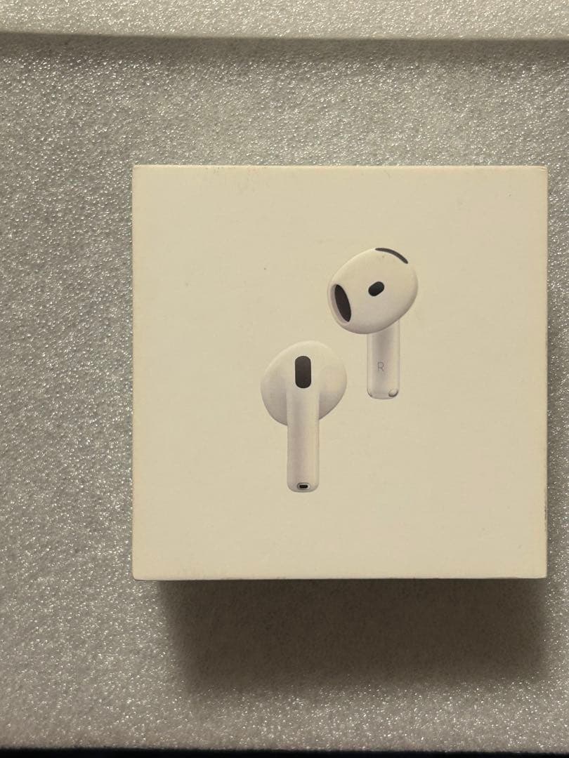 AirPods 第四世代 ANC搭載モデル　保護ケース付