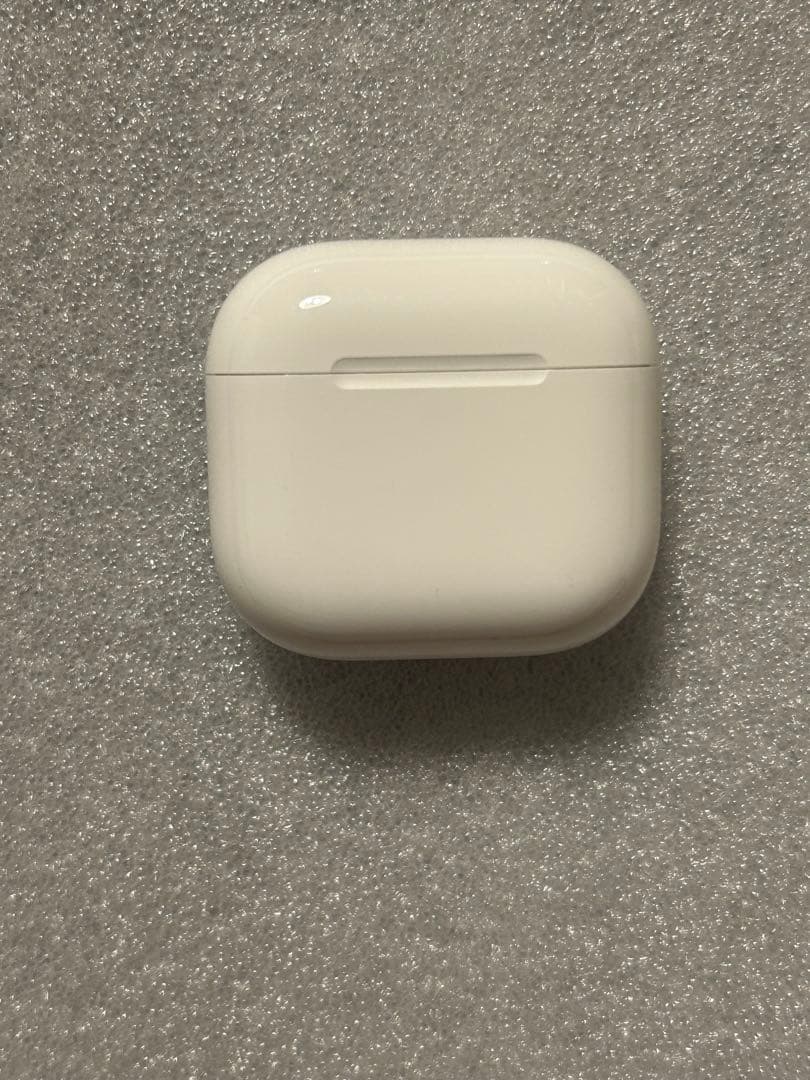 AirPods 第四世代 ANC搭載モデル　保護ケース付