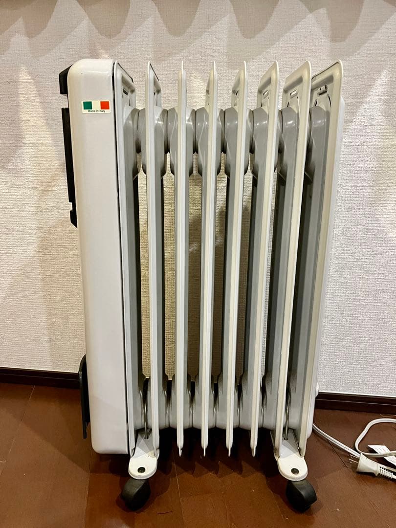 デロンギ オイルヒーター 12時間タイマー付き　H350812TC