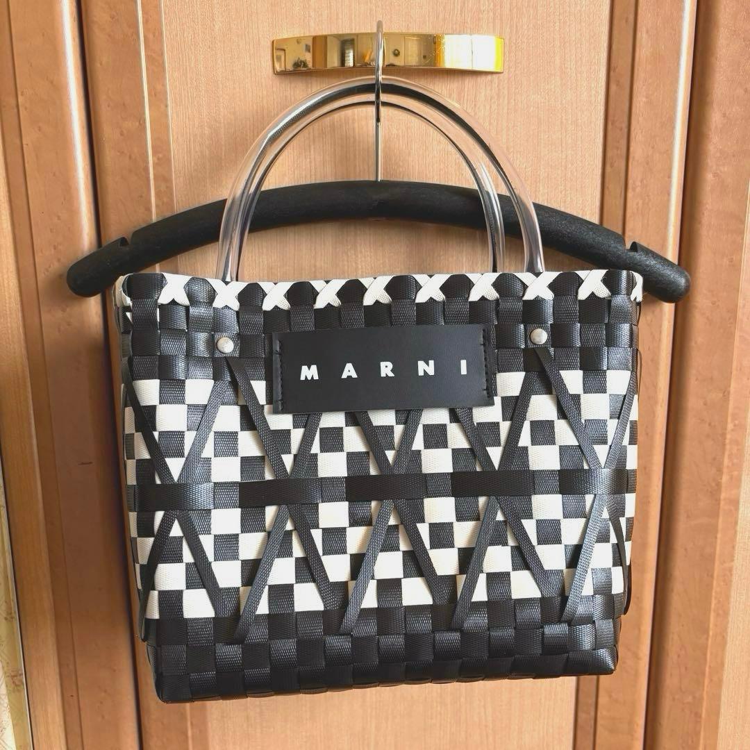 【美品】マルニ かごバッグ ブラック×ホワイト(保存袋付)