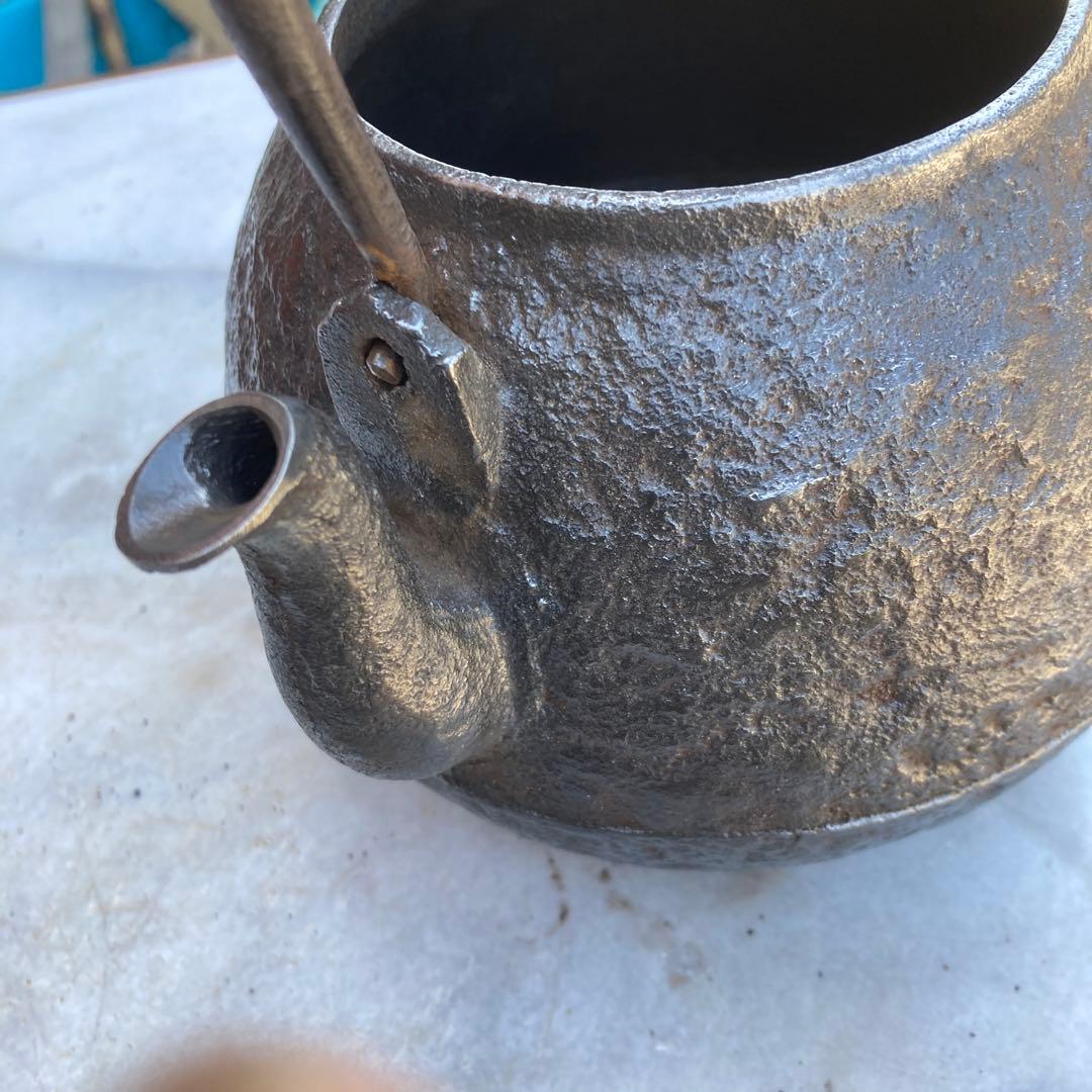 龍文堂梅花銀象嵌入り鉄瓶