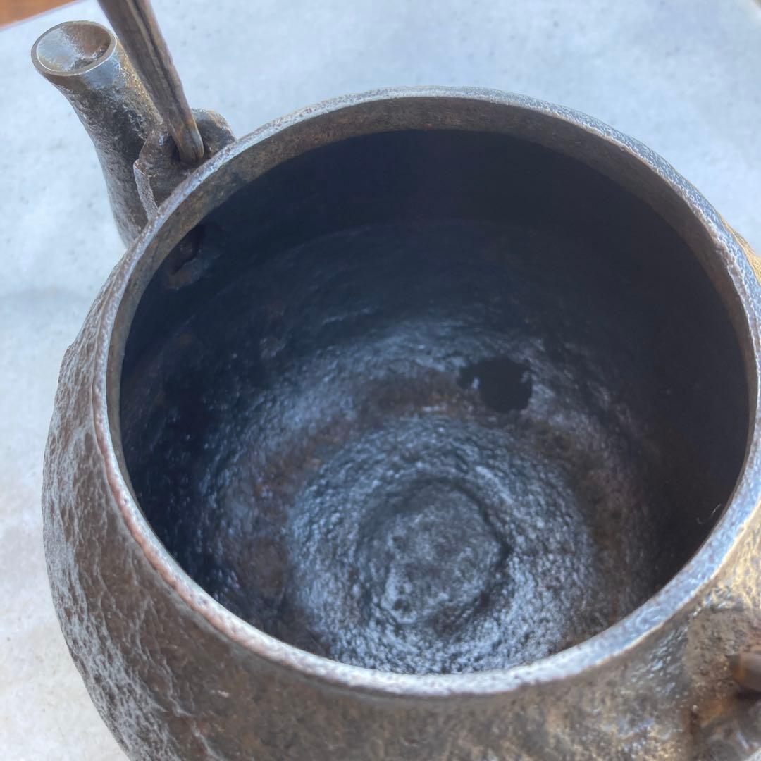 龍文堂梅花銀象嵌入り鉄瓶