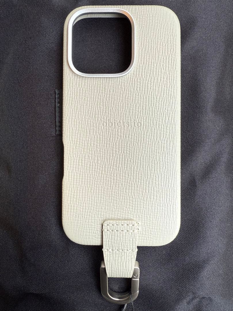【新品未使用】objcts.io カラビナ付16Pro ホワイトベージュ