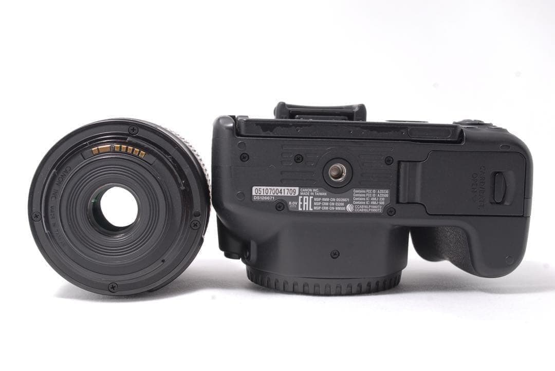 美品✨届いてすぐ使える♪Canon Kiss X9♪レンズセット★おまけ多数♡