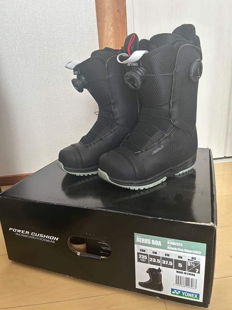 スノーボード　ブーツ　レディース　YONEX AERUS BOA 23.5センチ