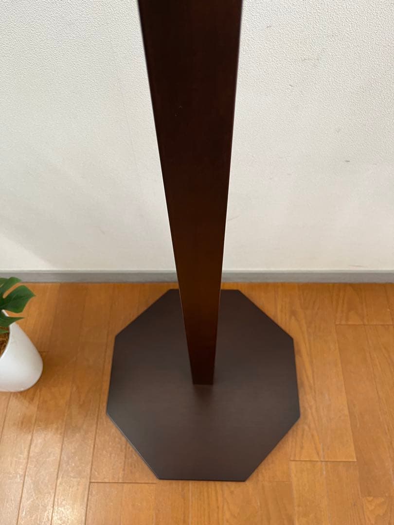 イトーキ　コートハンガー　8.5万　北欧スタイル　ポールハンガー　モダンリビング