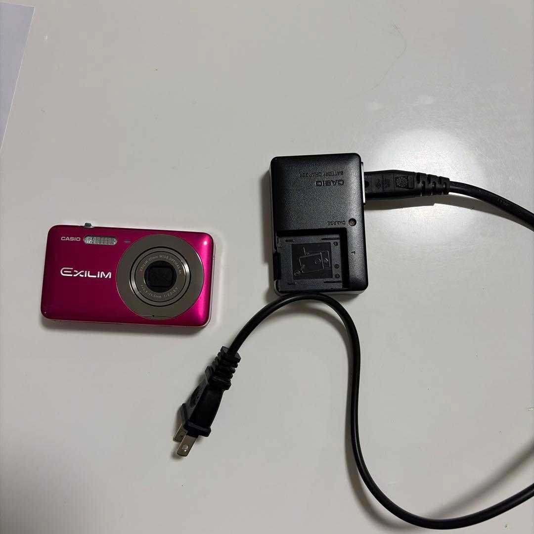 CASIO EX-Z800 カメラ(録画機能付き)