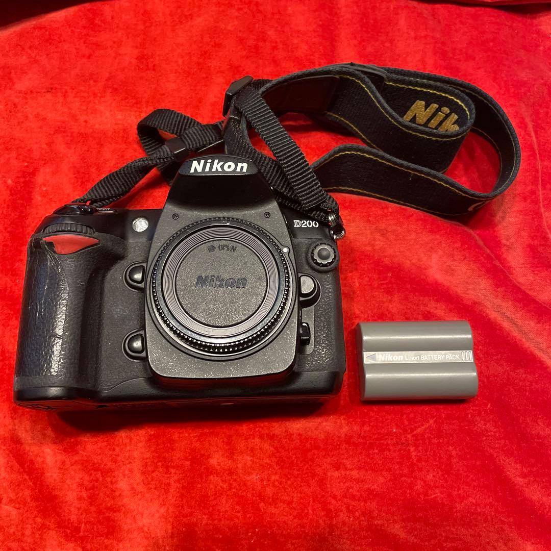 美品★ニコン★Nikon D200★最後のニコン製CCDセンサーモデル