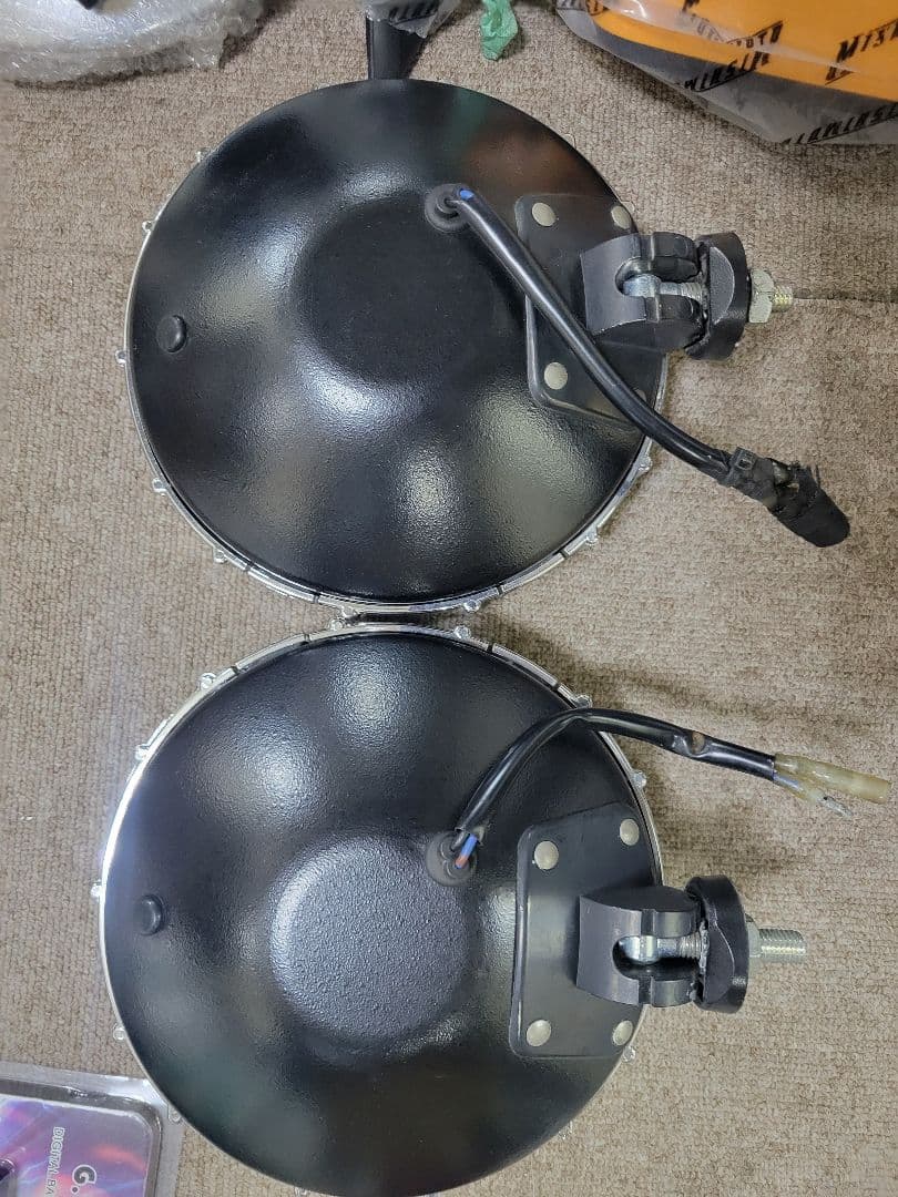 CIBIEフォグライトと黄色サイドミラー新品、ダウンサス中古　人感センサーライト