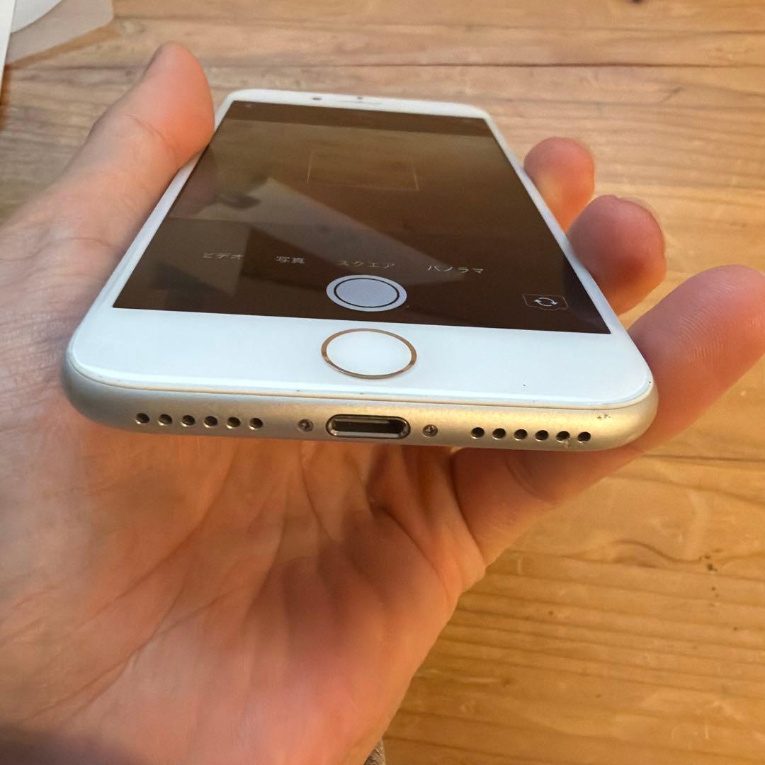 Apple iPhone 8 本体