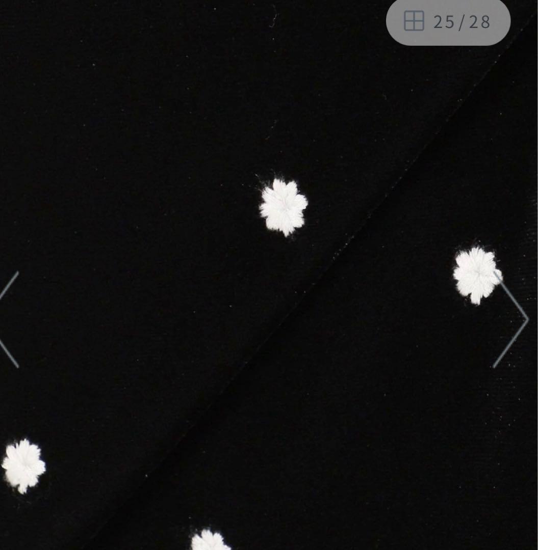 め*ま様 ベーセーストックベロアフラワー刺繍ワンピース