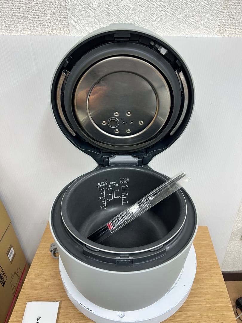 Panasonic 圧力IHジャー炊飯器 SR-NB102 2023年製