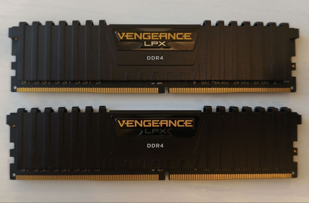 CORSAIR DDR4-2666MHz VENGEANCE 8GB×2