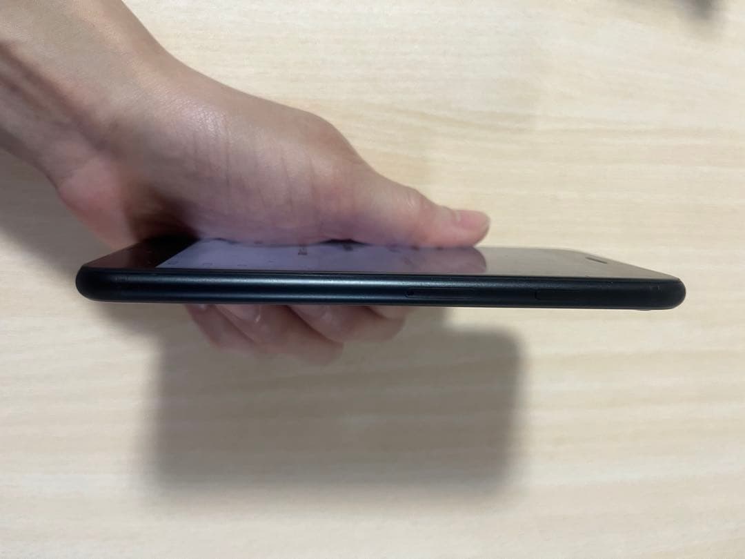 iPhone SE2 ブラック 本体