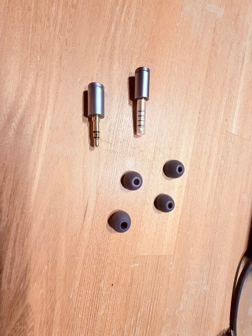 Moondrop 水月雨　ARIA2 真紅