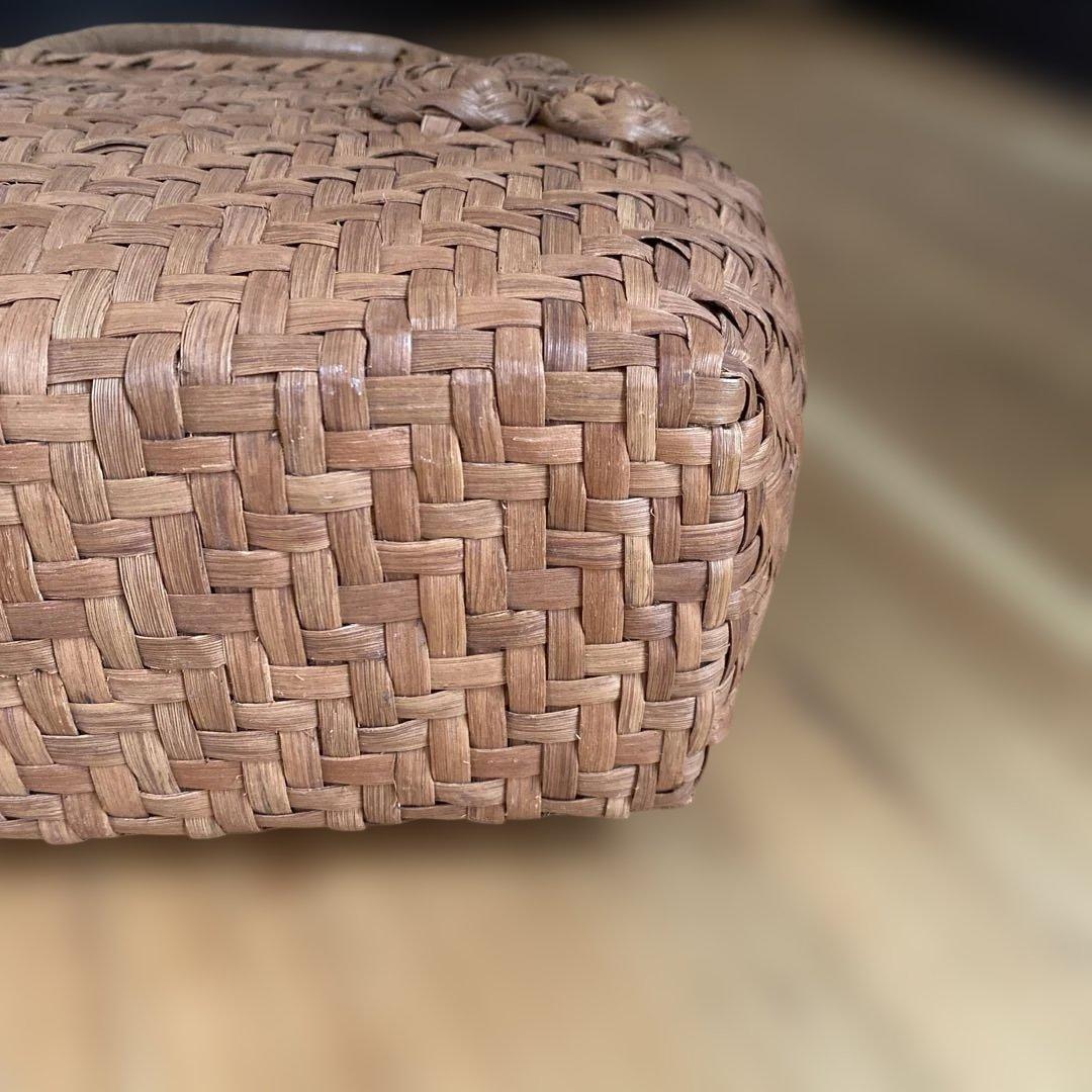 長野産　職人手編み山葡萄柄　山葡萄バック