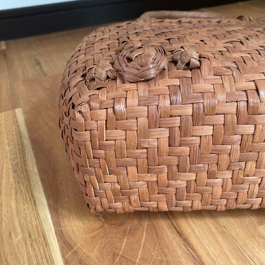 長野産　職人手編み山葡萄柄　山葡萄バック