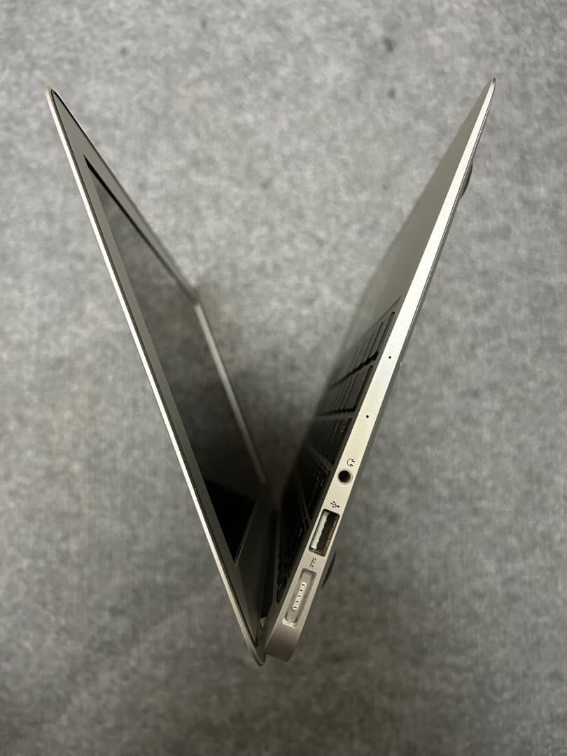 Macbook Air 2015 i5 8Gb 512Gb 11インチ 美品